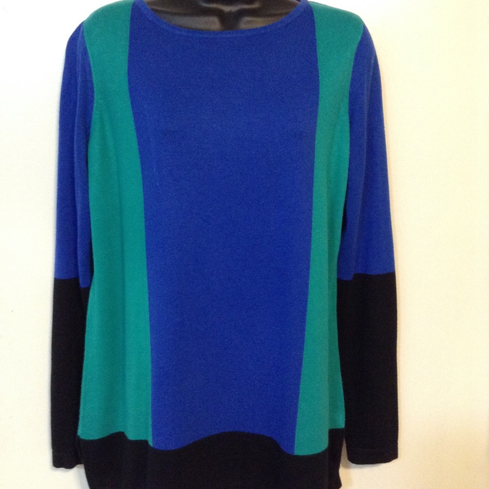 VINCE CAMUTO BLACK, BLUE, & TEAL MEDIUM  SWEATER